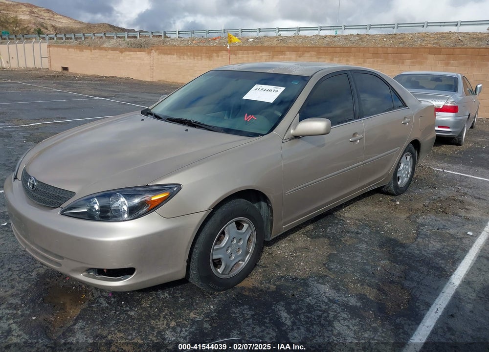 2002 TOYOTA CAMRY LE V6 VIN: 4T1BF32K72U522171