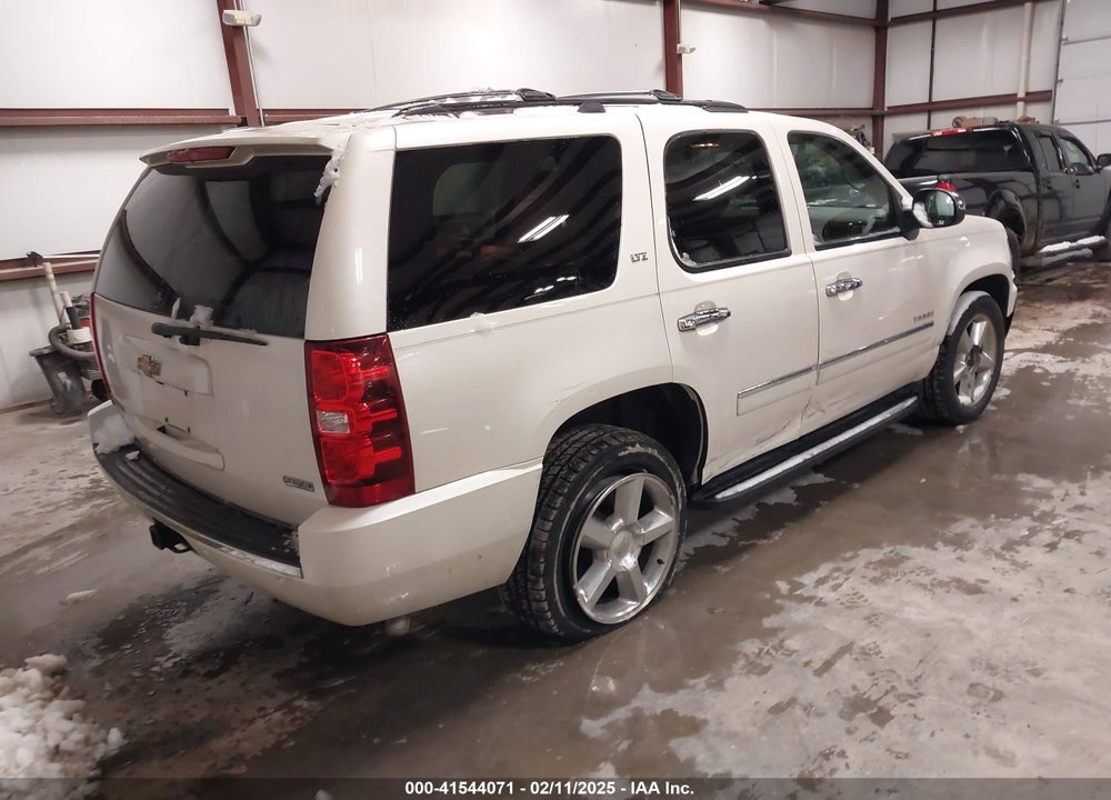 2011 CHEVROLET TAHOE VIN: 1GNSKCE05BR217546