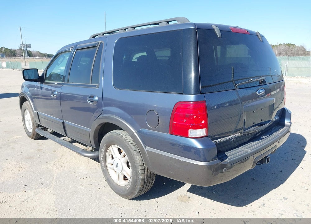 2005 FORD EXPEDITION XLT VIN: 1FMFU155X5LB02660