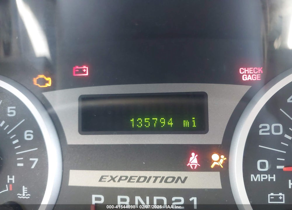 2005 FORD EXPEDITION XLT VIN: 1FMFU155X5LB02660