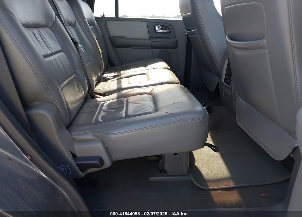 2005 FORD EXPEDITION XLT VIN: 1FMFU155X5LB02660