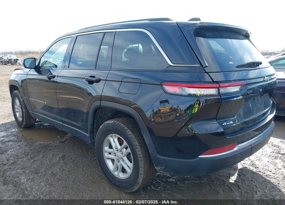 2024 JEEP GRAND CHEROKEE LAREDO 4X4 VIN: 1C4RJHAG5RC696722