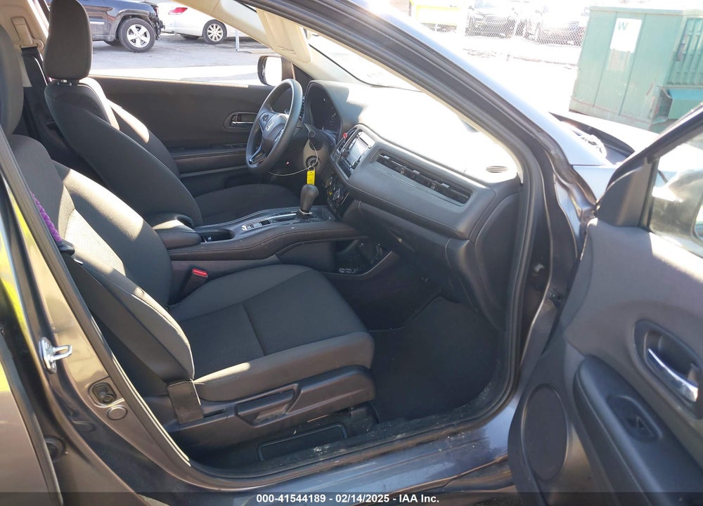 2021 HONDA HR-V AWD LX VIN: 3CZRU6H37MM743555