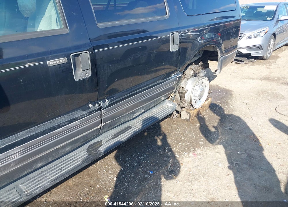 2003 FORD EXCURSION XLT VIN: 1FMSU41F63EA35409