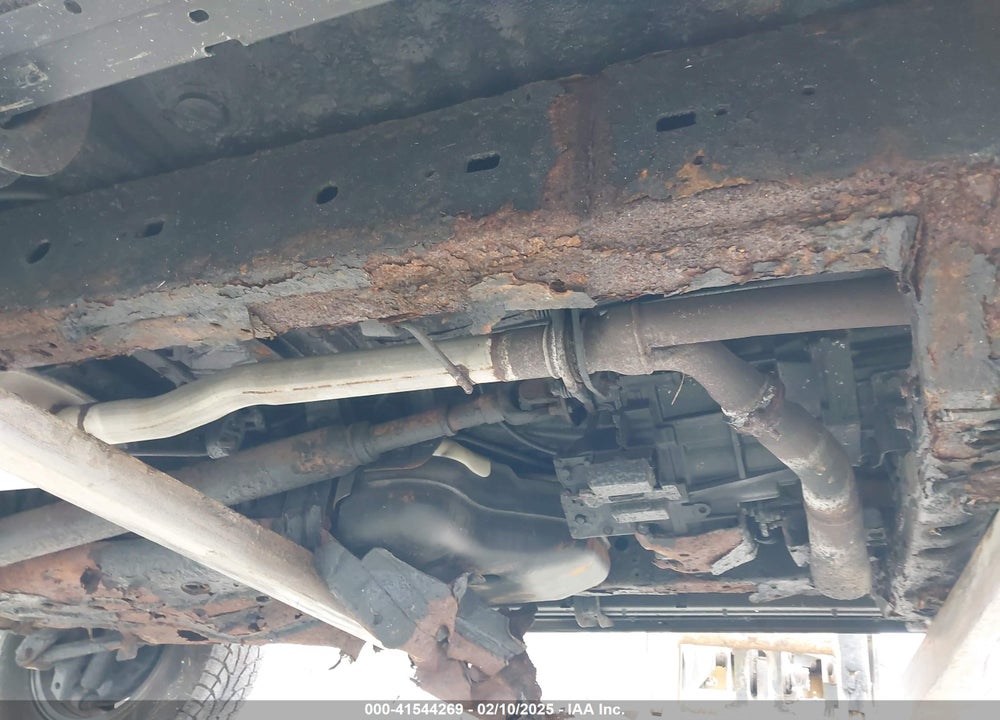 2005 TOYOTA 4RUNNER SR5 V6 VIN: JTEBU14R658051907