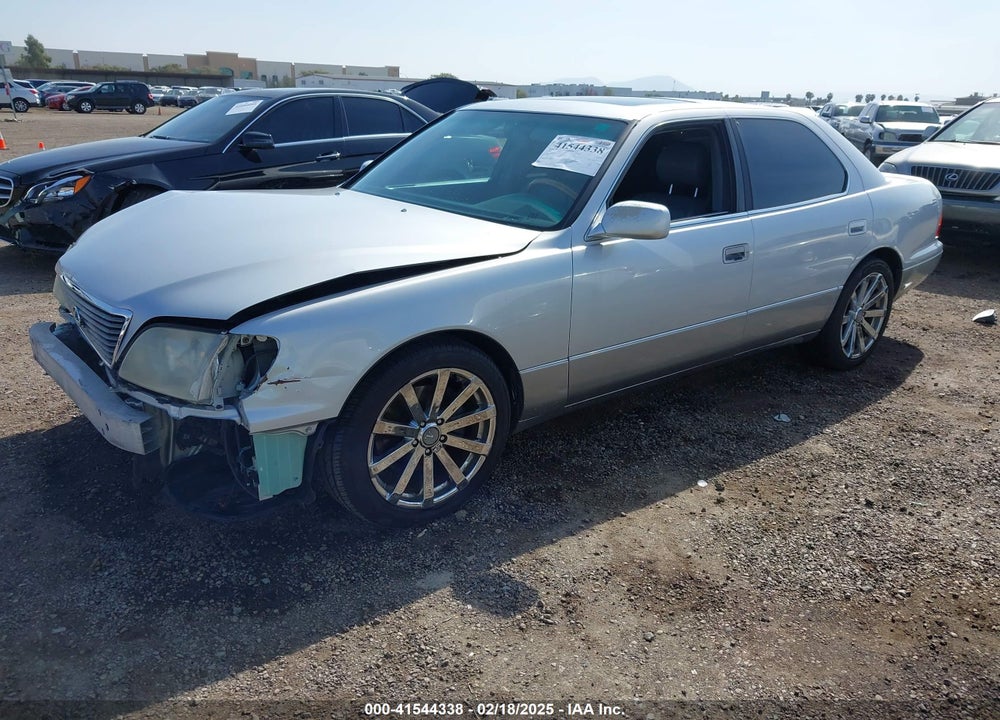 2000 LEXUS LS 400 VIN: JT8BH28F3Y0170112