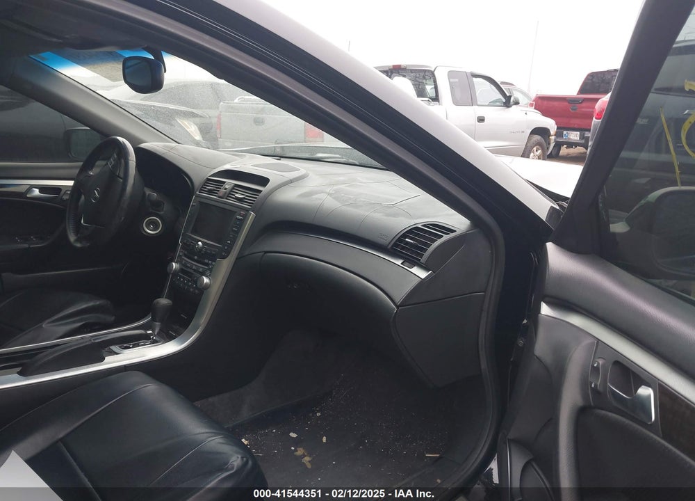 2008 ACURA TL VIN: 19UUA66258A026143