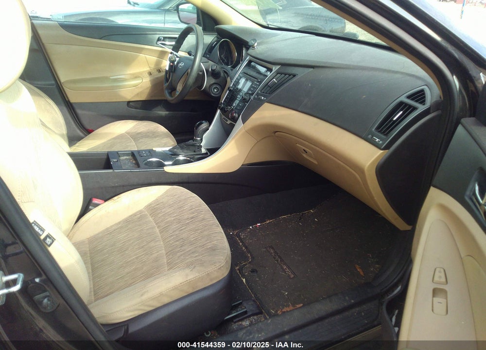 2013 HYUNDAI SONATA VIN: 5NPEB4AC9DH679565