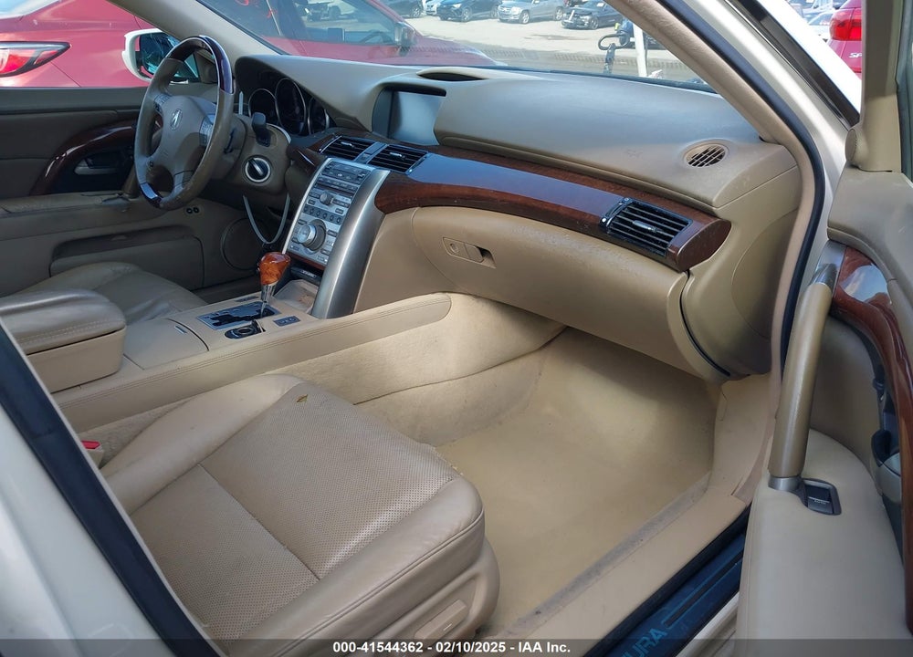 2006 ACURA RL 3.5 VIN: JH4KB16516C008965