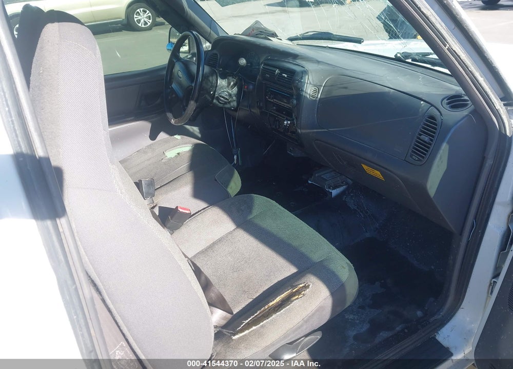 2002 FORD RANGER VIN: 1FTYR10D12PA96880
