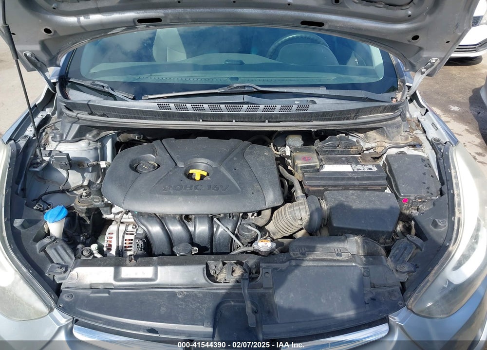 2016 HYUNDAI ELANTRA VIN: 5NPDH4AE8GH698947