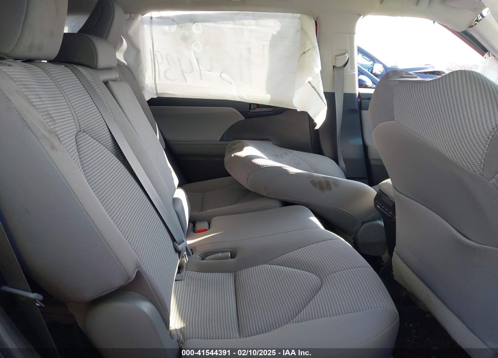 2021 TOYOTA HIGHLANDER HYBRID LE VIN: 5TDBBRCH0MS034628