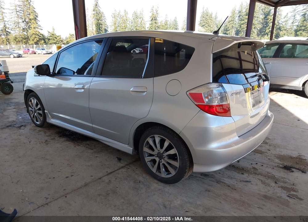 2012 HONDA FIT SPORT VIN: JHMGE8H57CC041676