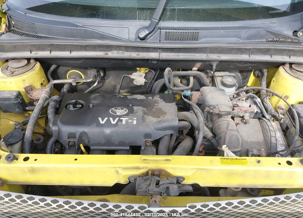 2005 SCION XB VIN: JTLKT324954015926