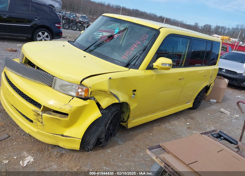 2005 SCION XB VIN: JTLKT324954015926