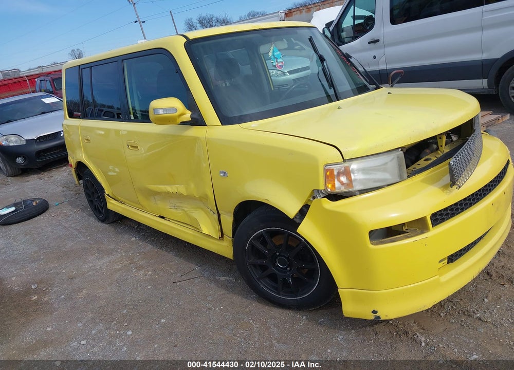 2005 SCION XB VIN: JTLKT324954015926