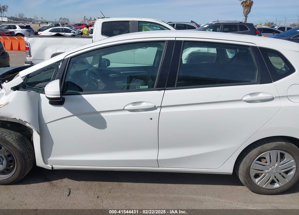 2018 HONDA FIT VIN: 3HGGK5H49JM732866