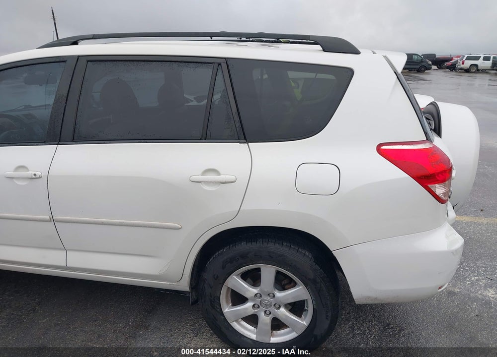 2008 TOYOTA RAV4 VIN: JTMZD31V885098426
