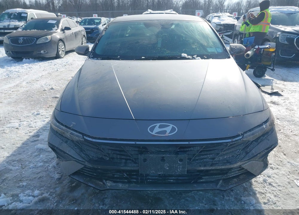 2024 HYUNDAI ELANTRA SEL VIN: KMHLM4DG0RU638198