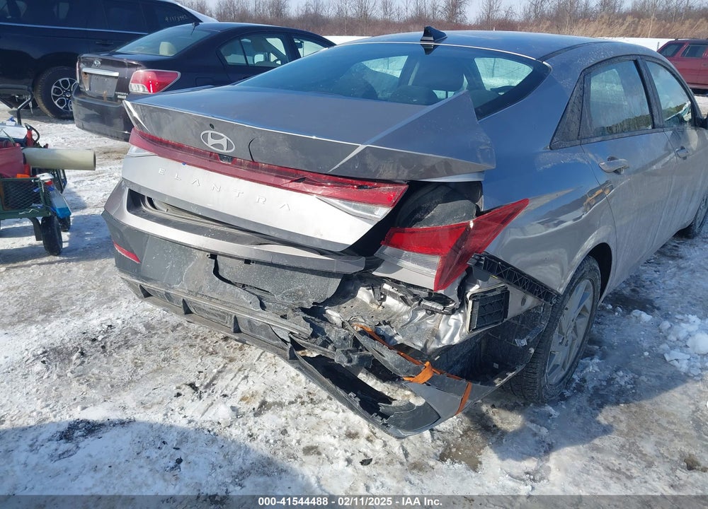 2024 HYUNDAI ELANTRA SEL VIN: KMHLM4DG0RU638198
