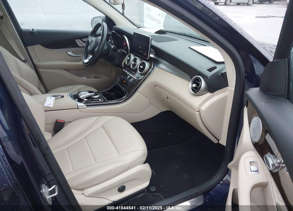 2017 MERCEDES-BENZ GLC 300 VIN: WDC0G4KB5HF165854