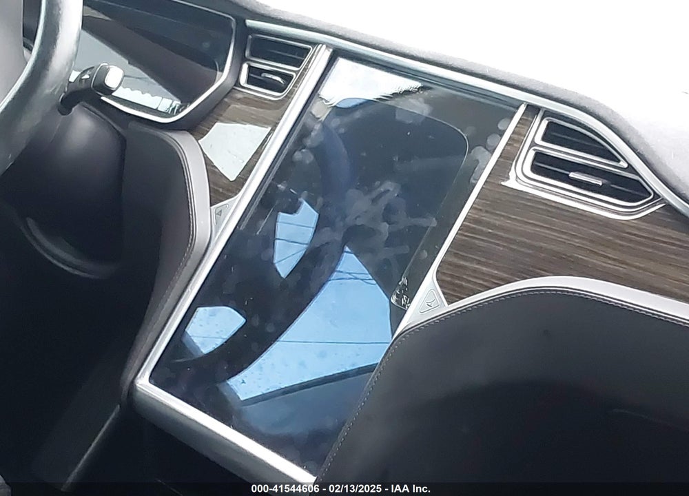 2016 TESLA MODEL S VIN: 5YJSA1E26GF120371