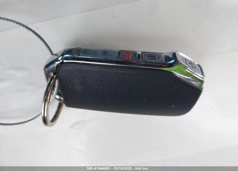 2021 KIA SELTOS VIN: KNDETCA20M7183363