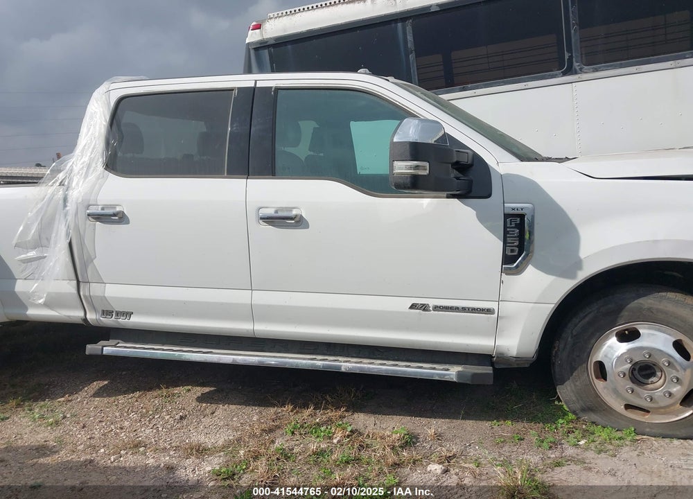 2022 FORD F-350 XLT VIN: 1FT8W3DT3NEE42725