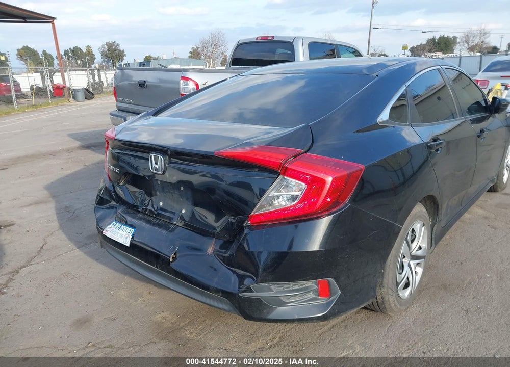 2016 HONDA CIVIC VIN: 2HGFC2F58GH527761