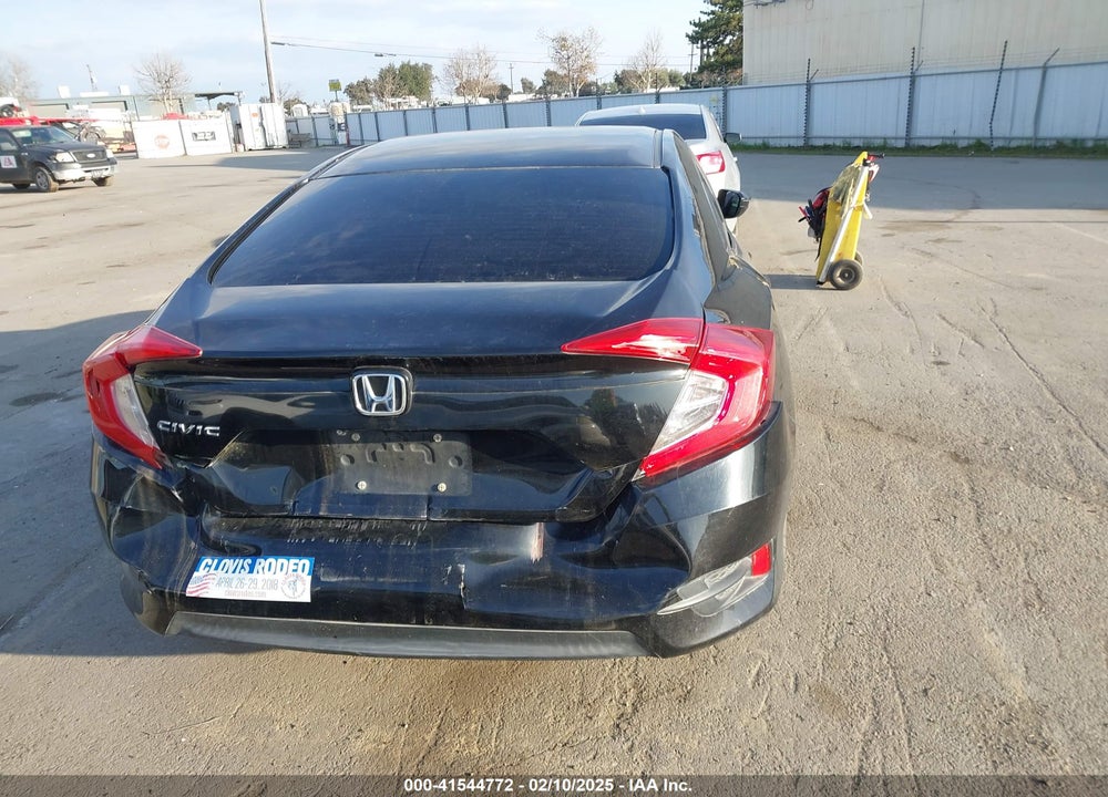 2016 HONDA CIVIC VIN: 2HGFC2F58GH527761