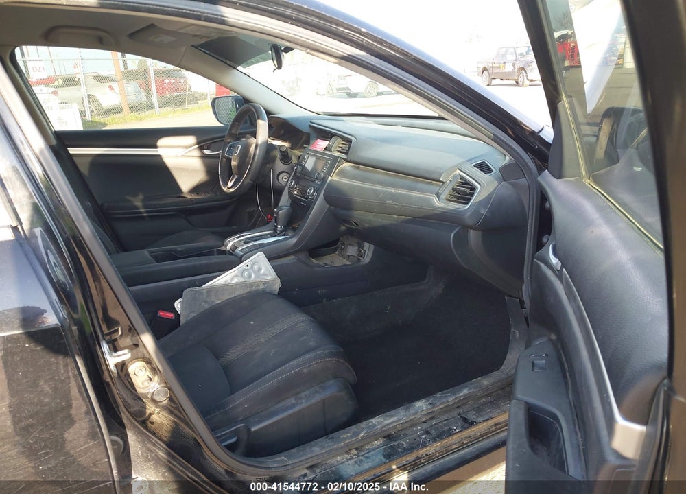 2016 HONDA CIVIC VIN: 2HGFC2F58GH527761