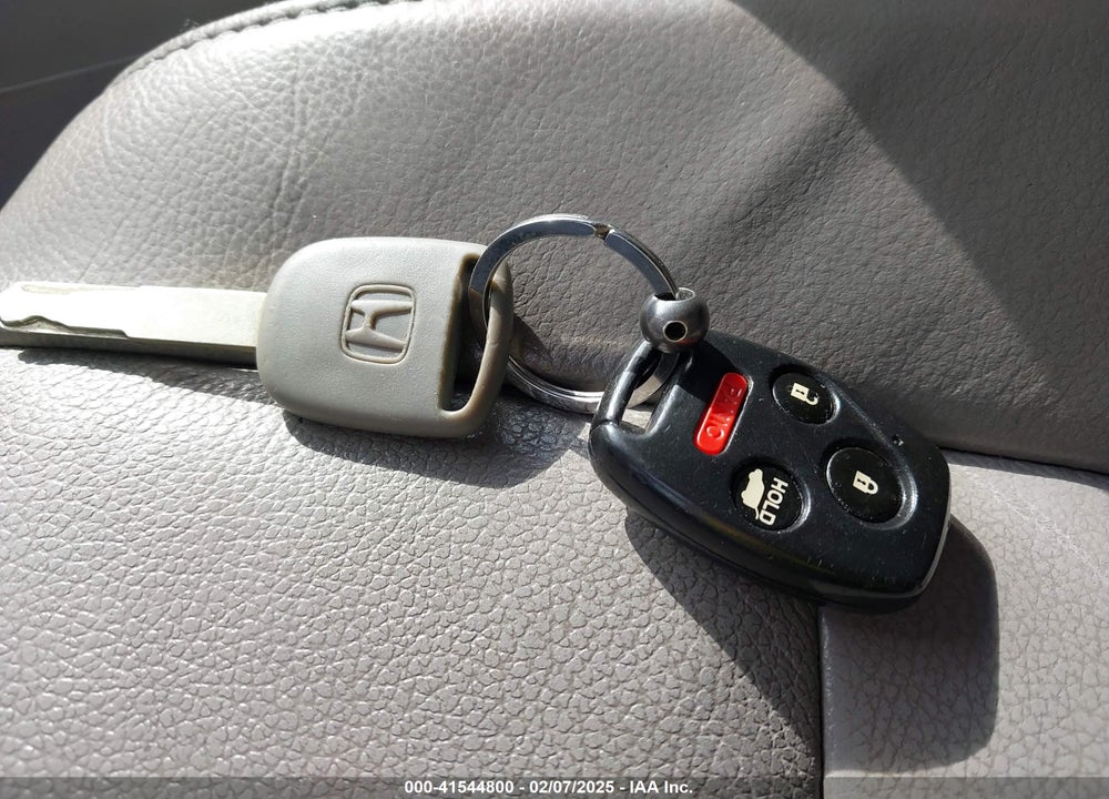 2012 HONDA PILOT EX-L VIN: 5FNYF4H57CB007669