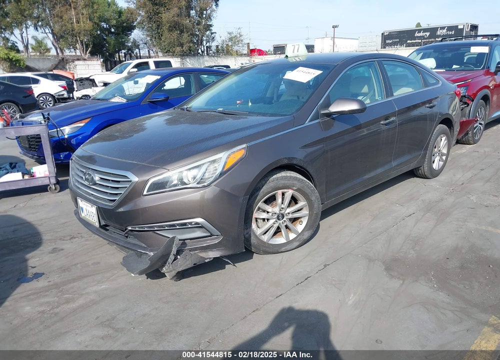 2015 HYUNDAI SONATA VIN: 5NPE24AFXFH168928