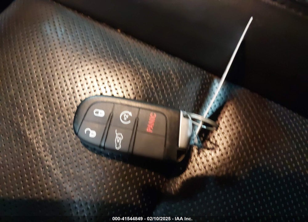 2019 JEEP GRAND CHEROKEE LIMITED 4X4 VIN: 1C4RJFBG0KC600231