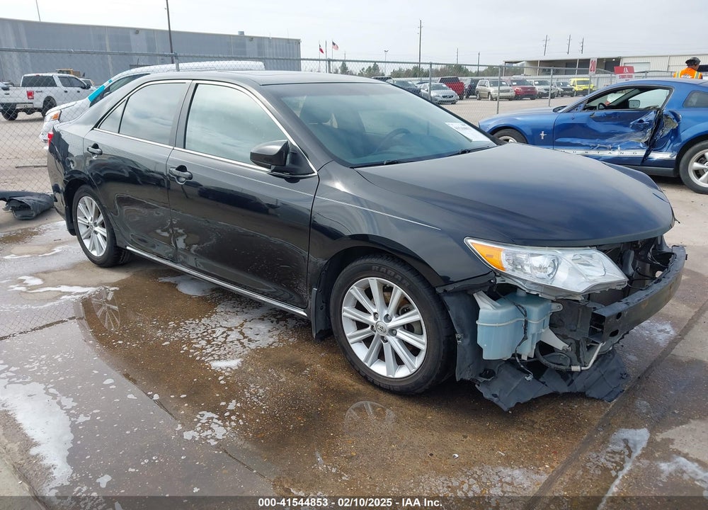 2014 TOYOTA CAMRY XLE VIN: 4T4BF1FK7ER364343