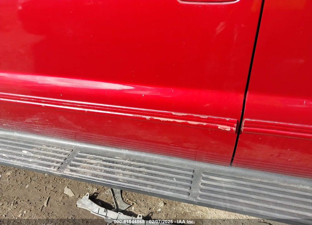 2000 FORD EXCURSION XLT VIN: 1FMNU40L8YEA99446