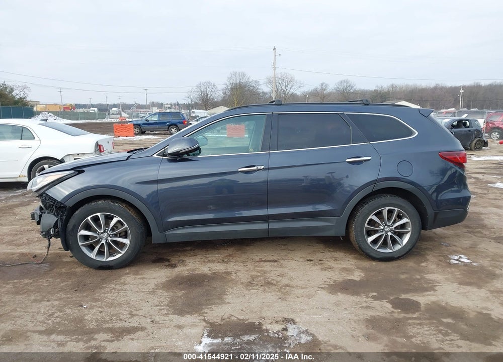 2017 HYUNDAI SANTA FE VIN: KM8SNDHF3HU178057