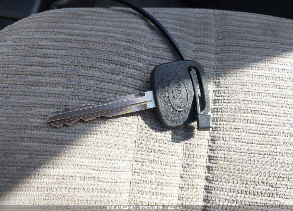 2000 TOYOTA 4RUNNER VIN: JT3GN86R3Y0168624