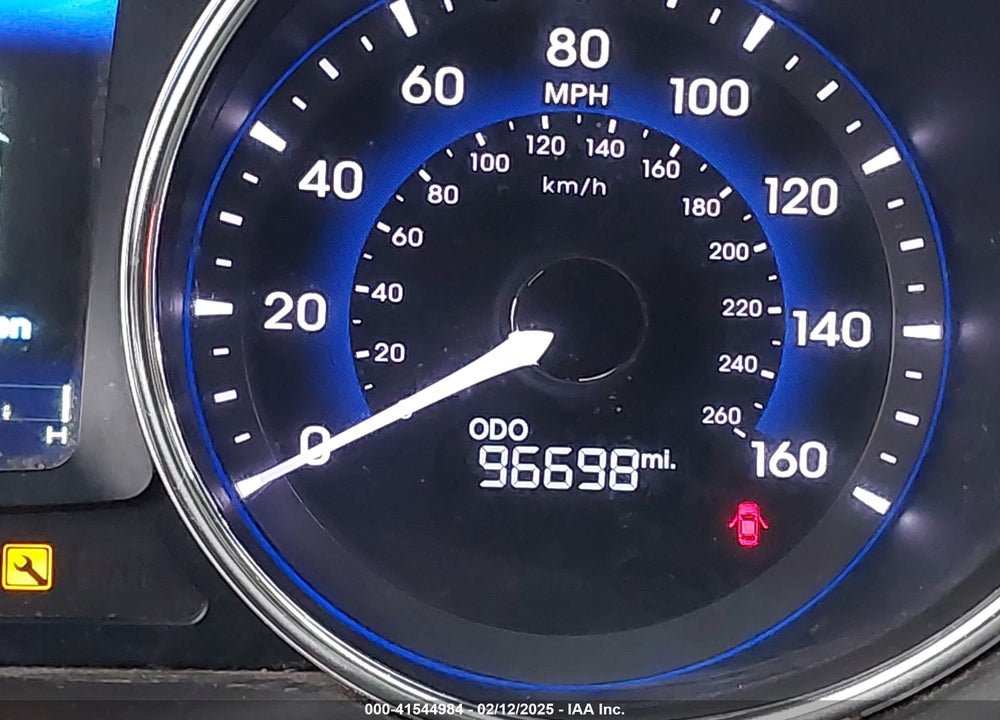 2015 HYUNDAI SONATA VIN: KMHEC4A45FA121983