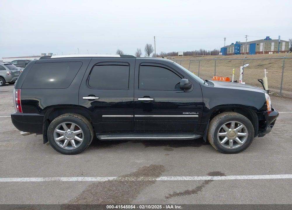 2014 GMC YUKON DENALI VIN: 1GKS2EEF9ER186724