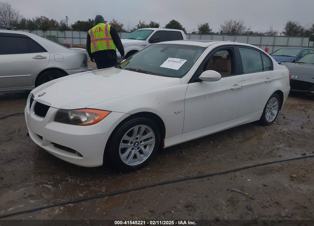 2007 BMW 328I VIN: WBAVA37547NE26471