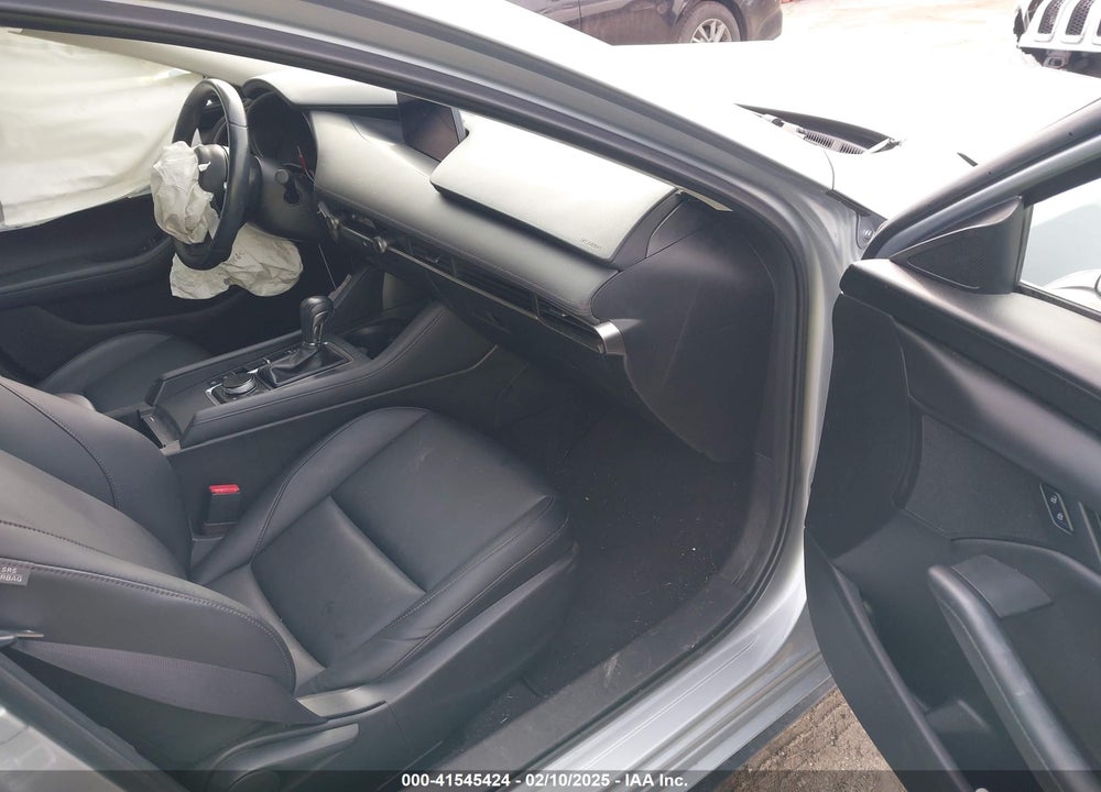 2021 MAZDA MAZDA3 VIN: JM1BPBBL4M1305993
