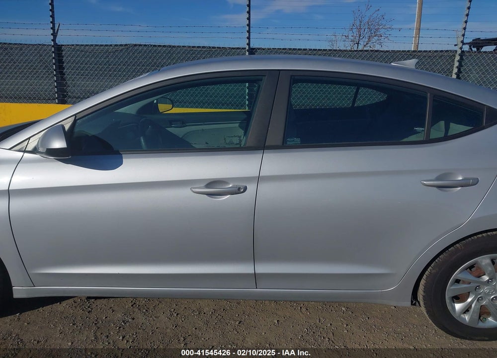 2017 HYUNDAI ELANTRA SE VIN: KMHD74LF3HU112506