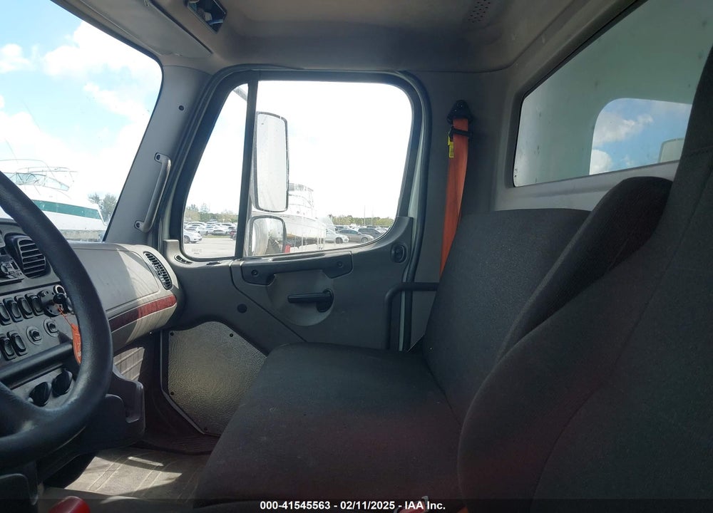 2020 FREIGHTLINER M2 106 VIN: 3ALACWFB1LDLZ2400