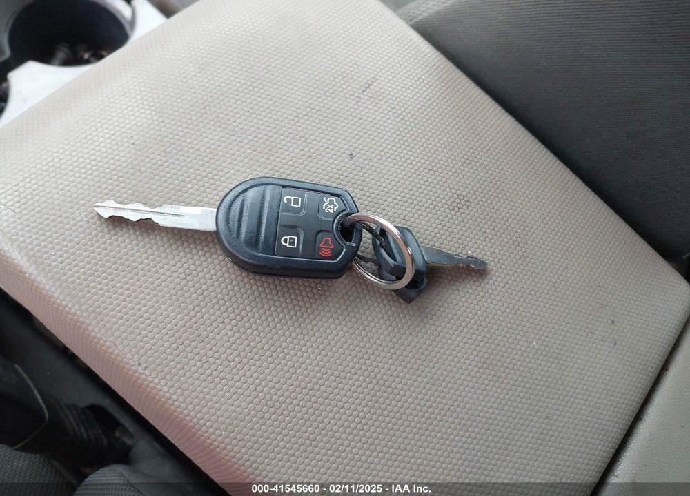 2009 FORD ESCAPE XLT VIN: 1FMCU03G49KB03624