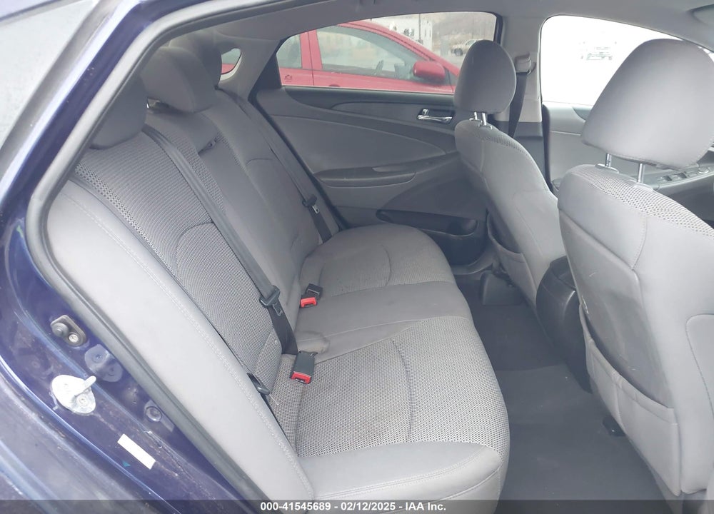 2011 HYUNDAI SONATA VIN: 5NPEB4AC5BH080739