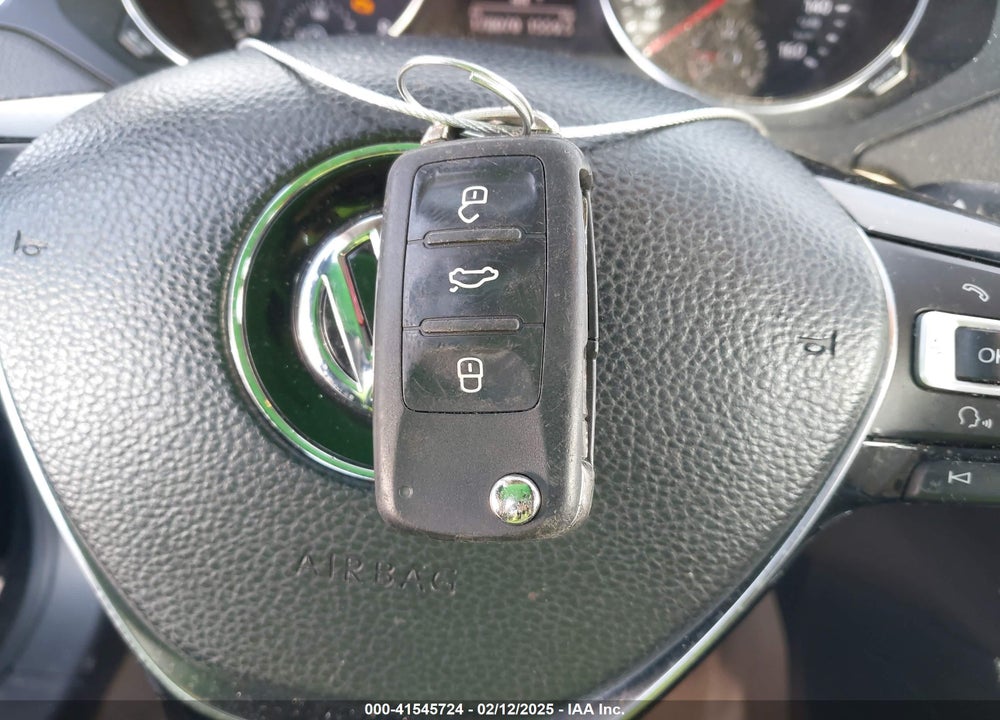 2015 VOLKSWAGEN JETTA VIN: 3VWD17AJ9FM287145