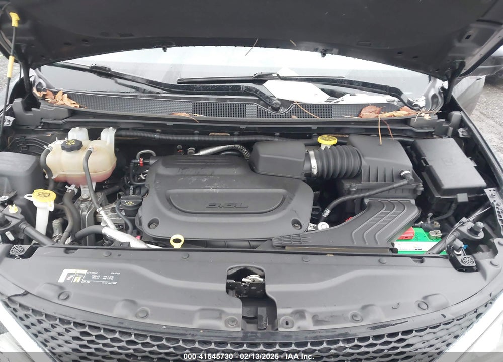 2019 CHRYSLER PACIFICA TOURING L VIN: 2C4RC1BG2KR715353