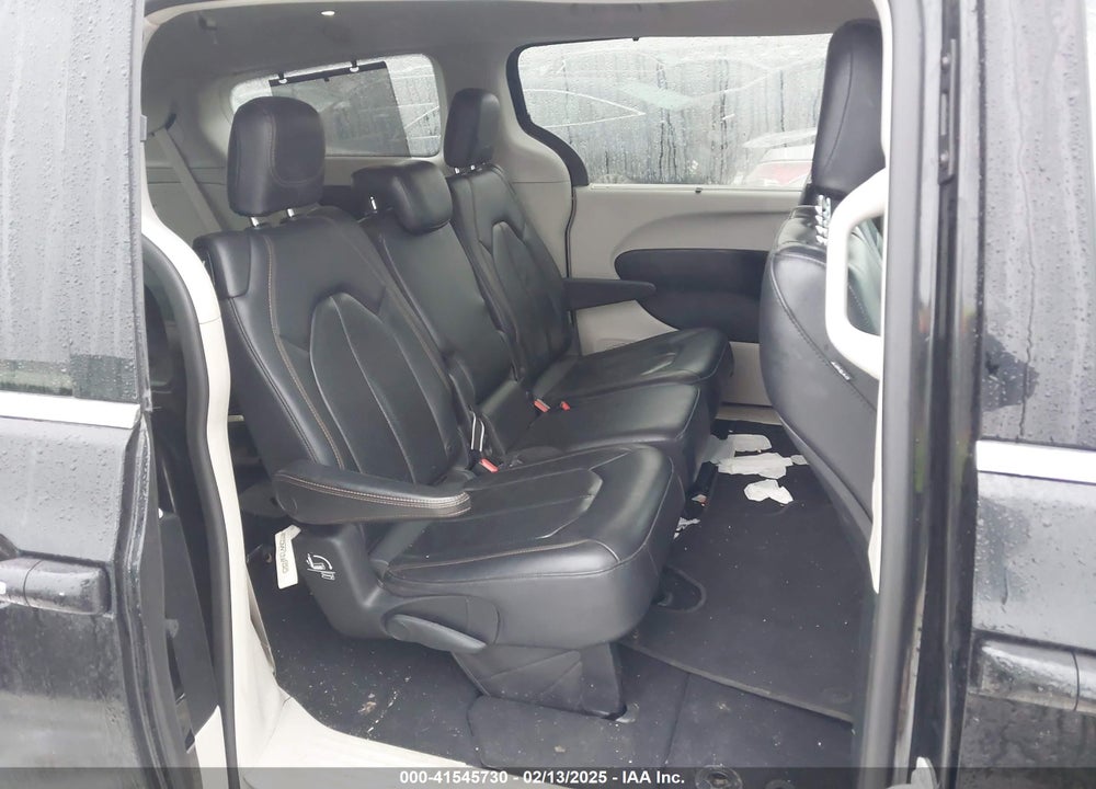 2019 CHRYSLER PACIFICA TOURING L VIN: 2C4RC1BG2KR715353