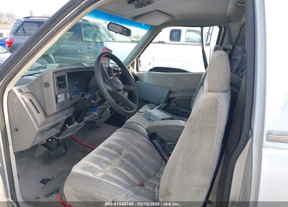 1993 CHEVROLET GMT-400 C1500 VIN: 1GCDC14K7PZ221773